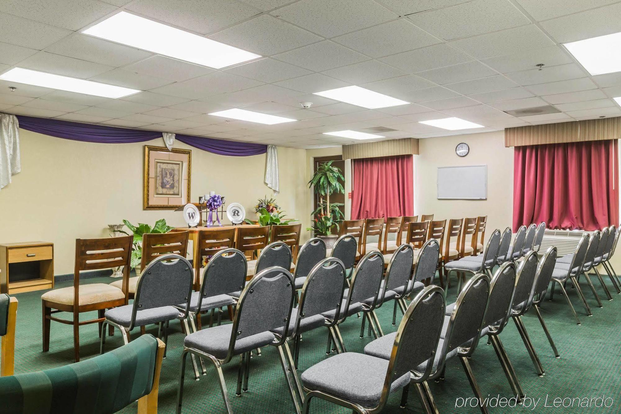Quality Inn & Suites North Montgomery Eksteriør billede