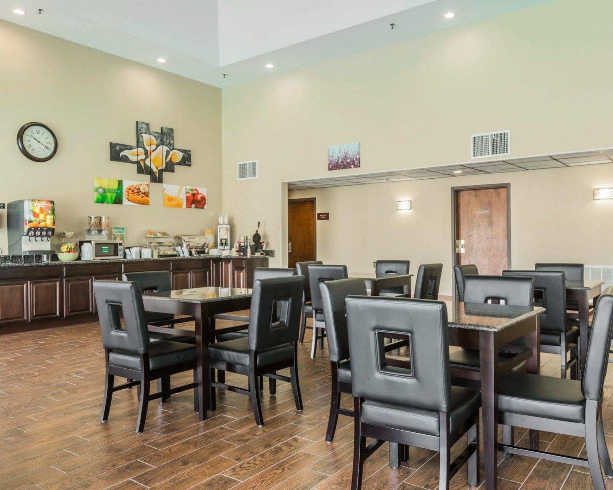 Quality Inn & Suites North Montgomery Eksteriør billede