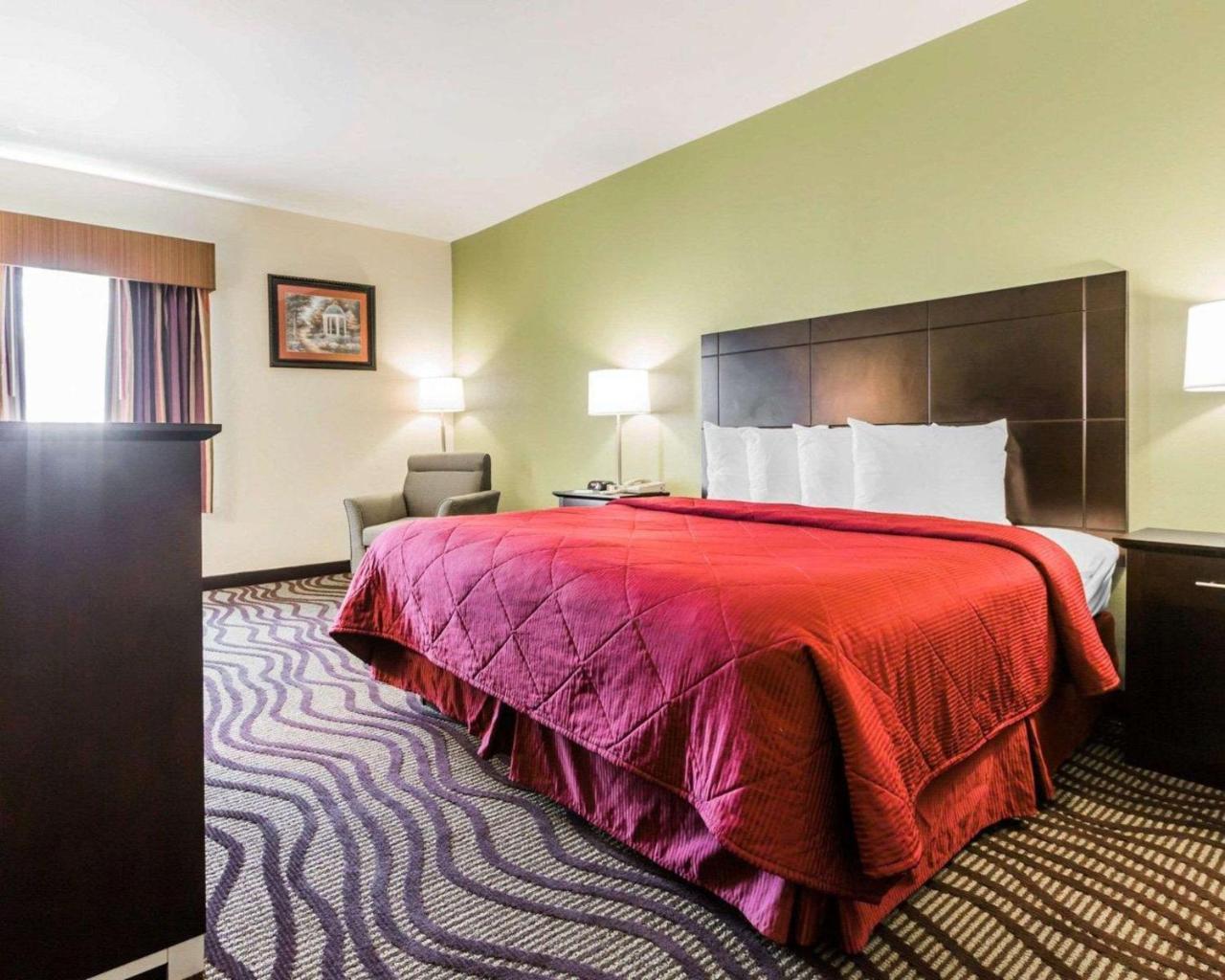 Quality Inn & Suites North Montgomery Eksteriør billede